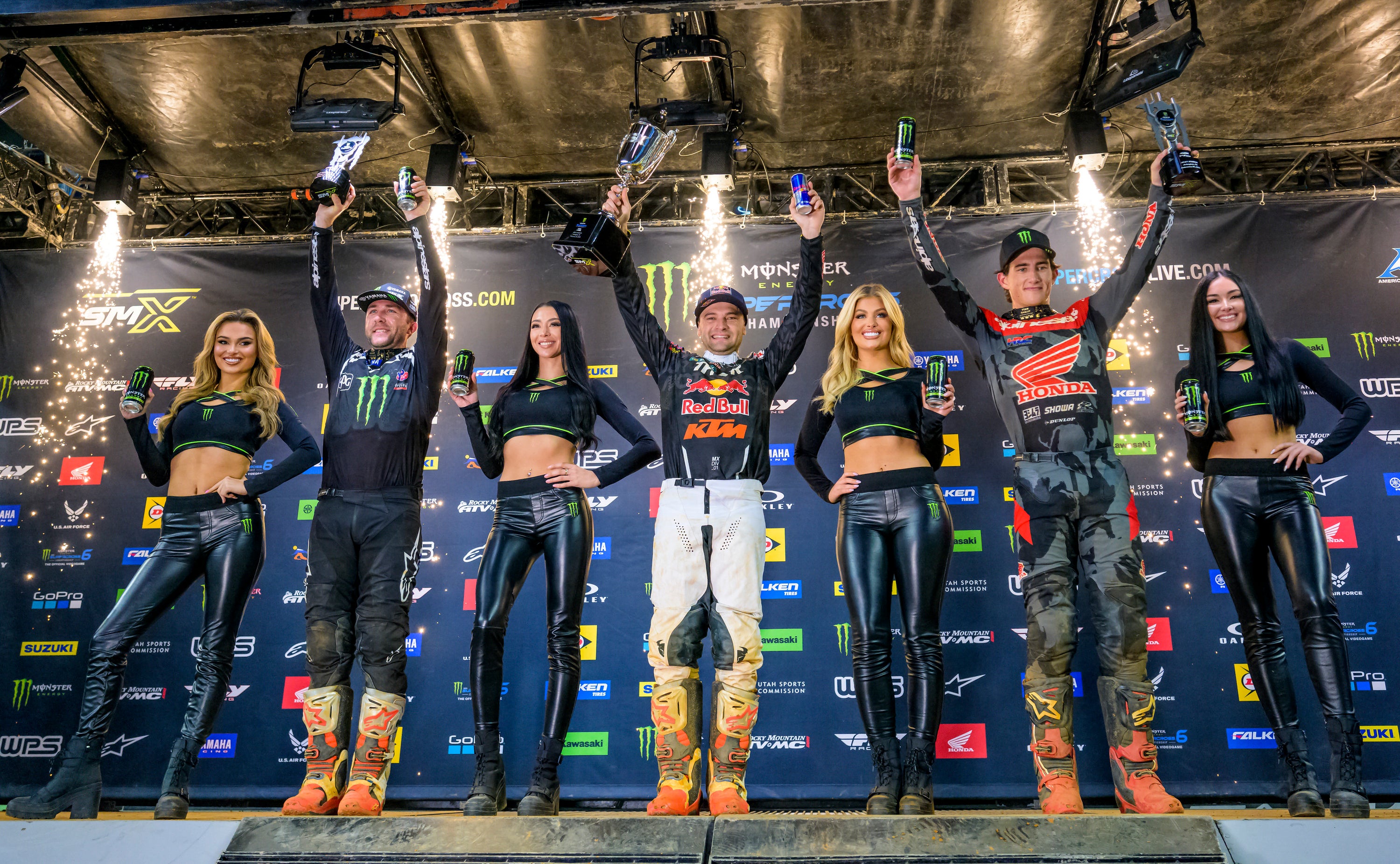 ALPINESTARS TOP FOUR LOCK-OUT AS COOPER WEBB POWERS TO 450SX TRIPLE CROWN TRIUMPH AT ARLINGTON , TEXAS